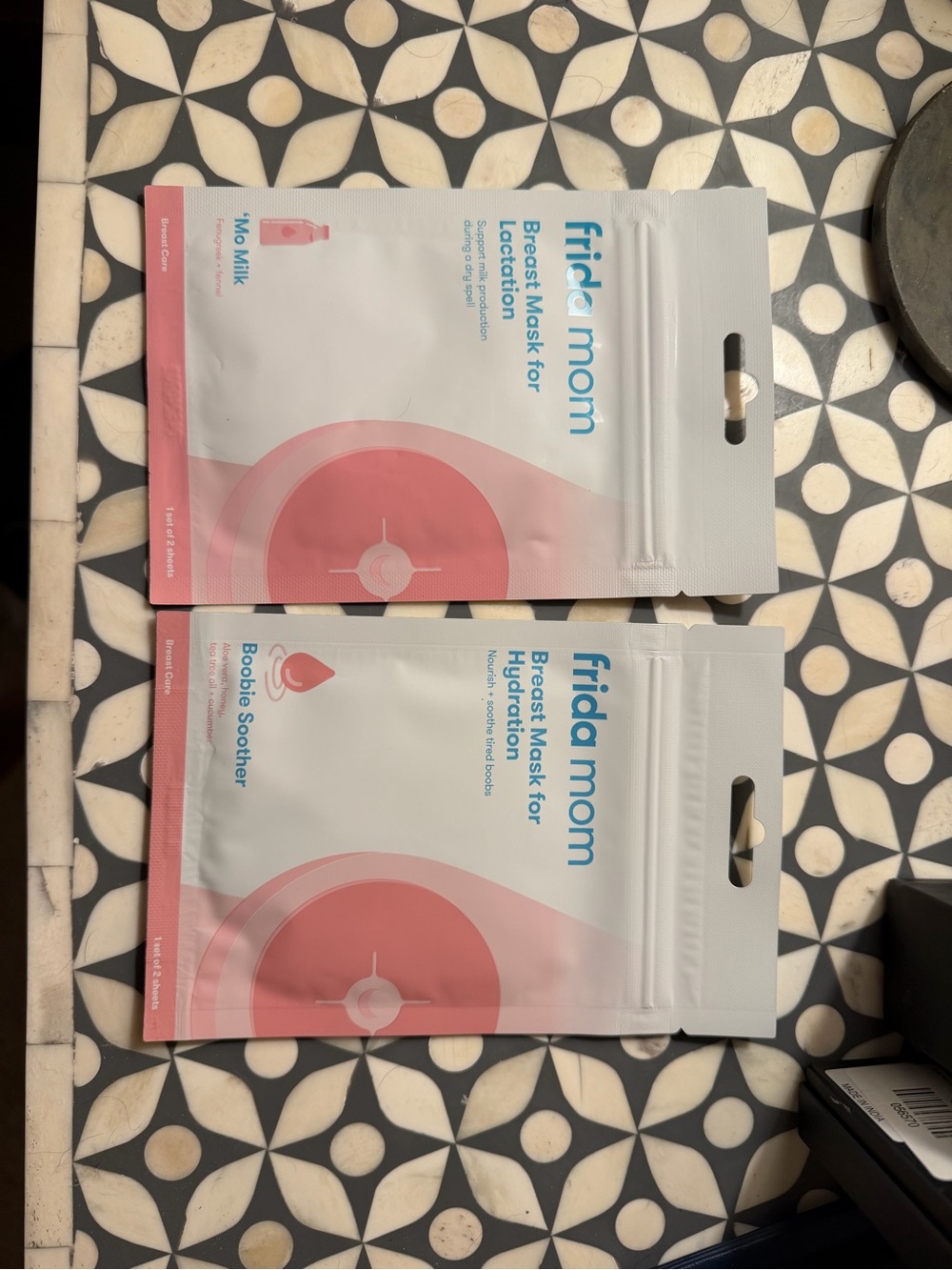 Frida Mom Breast Mask Duo in Pink and White